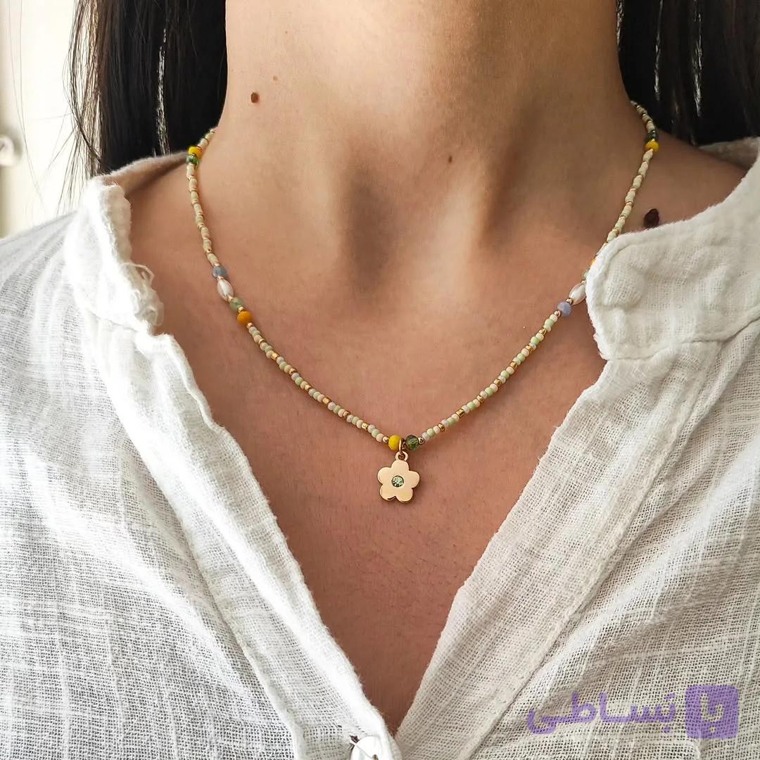 گردنبند زنانه مهره ای آویز گل شکوفه رنگ ثابت مینیمال