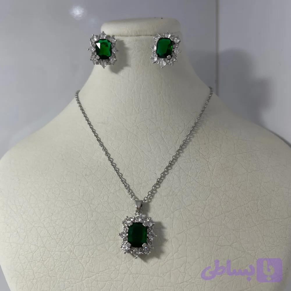 نیم ست زنانه یاقوت سبز — تصویر 1