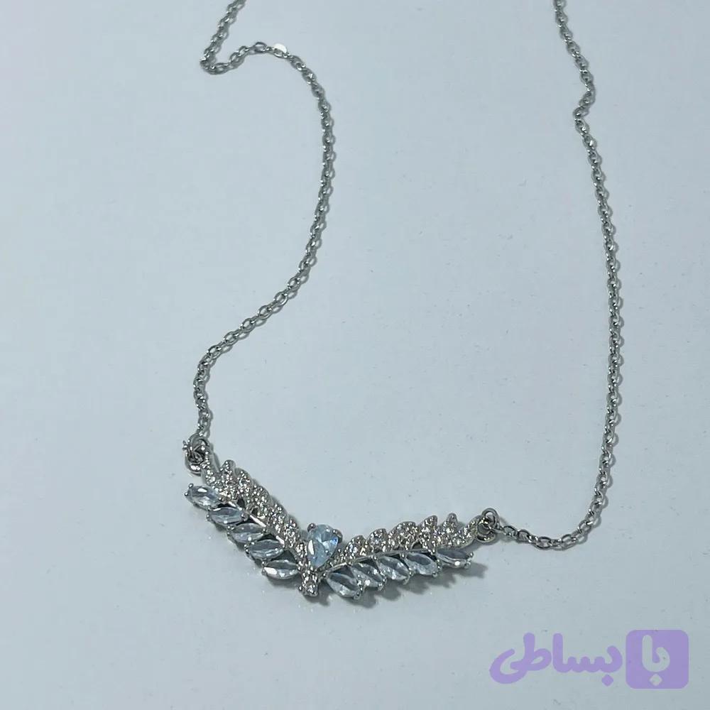 گردنبند طرح برگ زنانه - گالری اموسی — تصویر 1