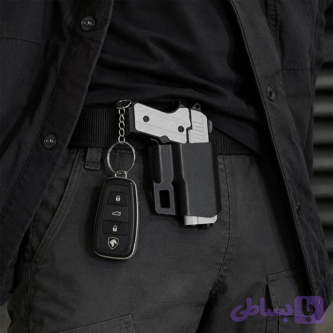 آویز کلید و سوئیچ اسلحه برتا غلاف‌دار | جاکلیدی اسلحه برتاBeretta Keychain