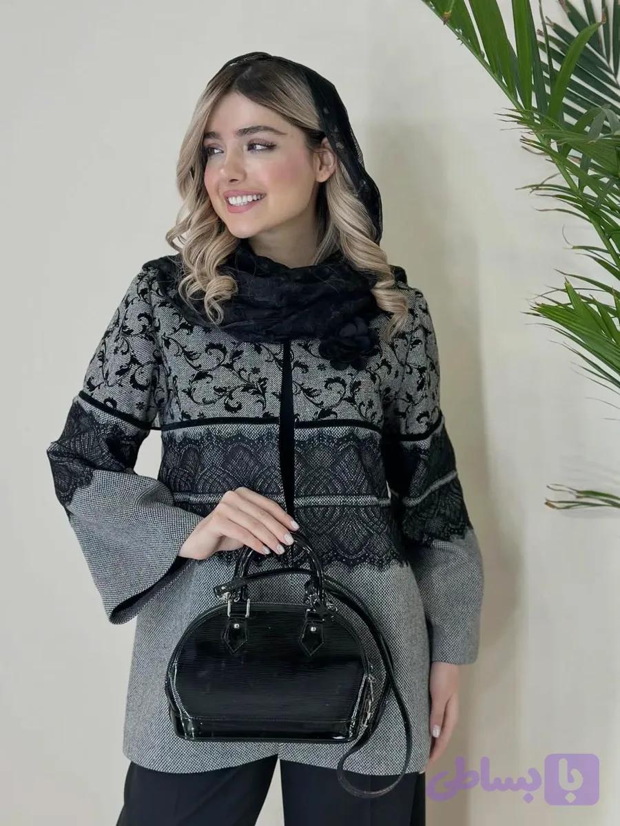 پالتو زنانه کتی توییت لایی شده با تزئینات دانتل و مخمل جلو باز