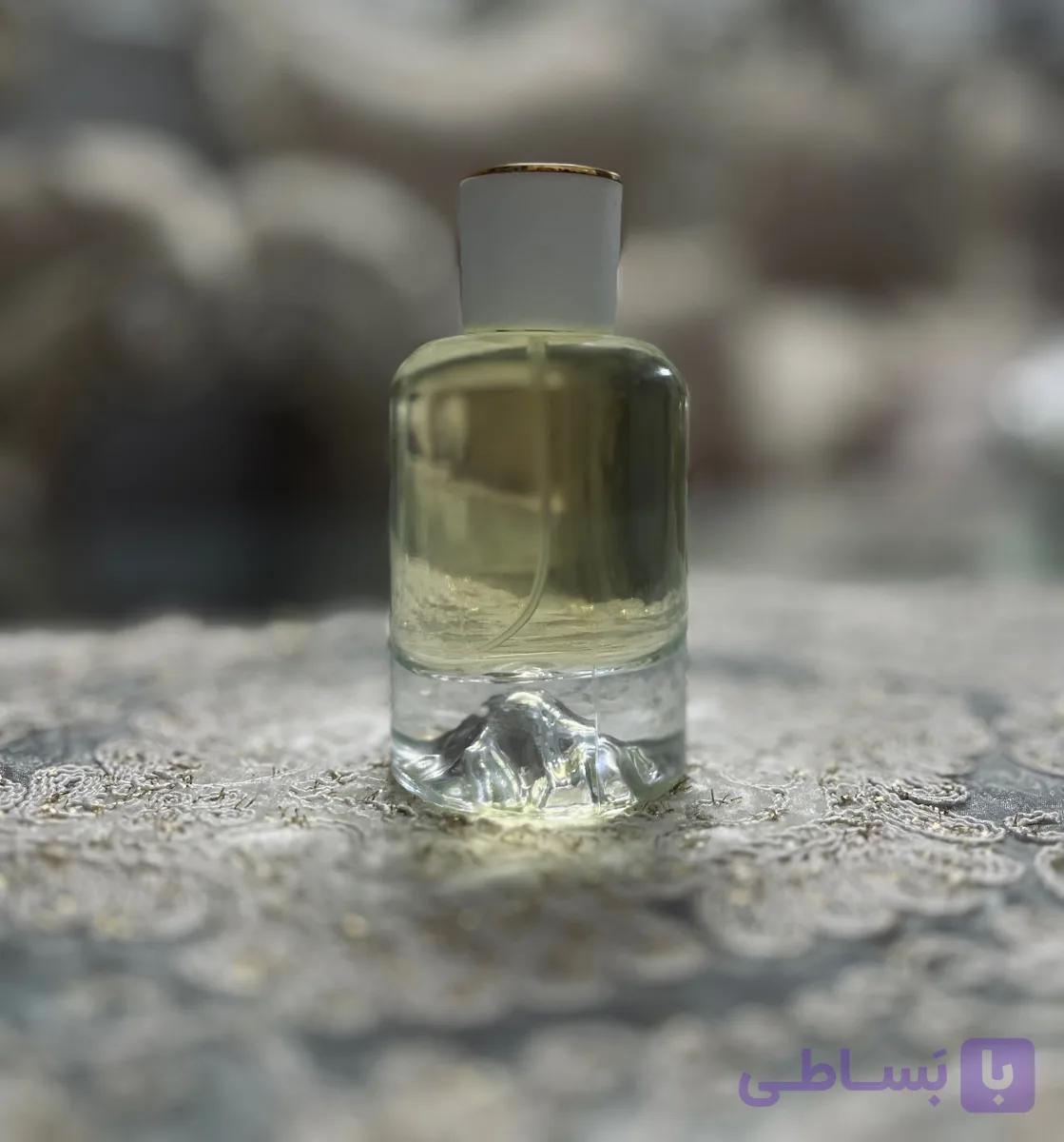 عطر مردانه اورجینال ترکیبی بی نظیر لیرا پرفیوم 2(اونتوس، پلاتینیوم)