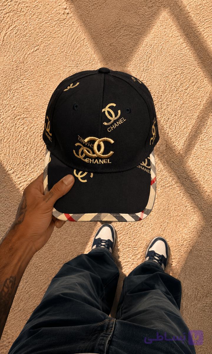 کلاه کپ مشکی طرح chanel با گلدوزی طلایی