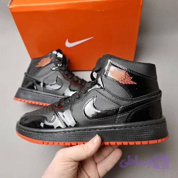 کتونی جردن ساقدار مشکی قرمز زنانه و مردانه زیره nbr عطری نرم (nike jordan) — تصویر 1