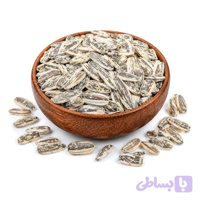 تخمه دور سفید پنیری