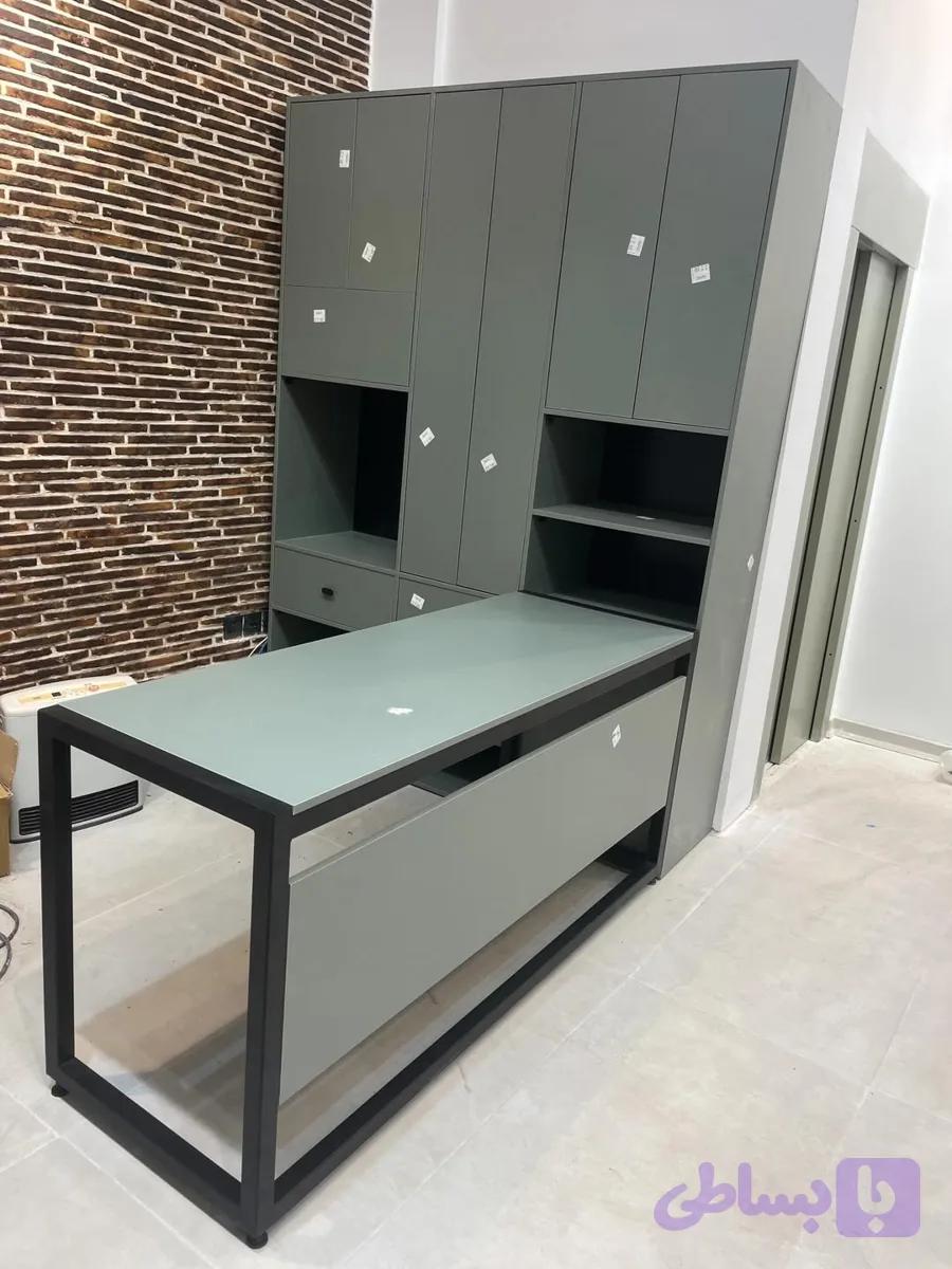 میز مدیریت پایه مربعی جنسMdfوفلز2متری