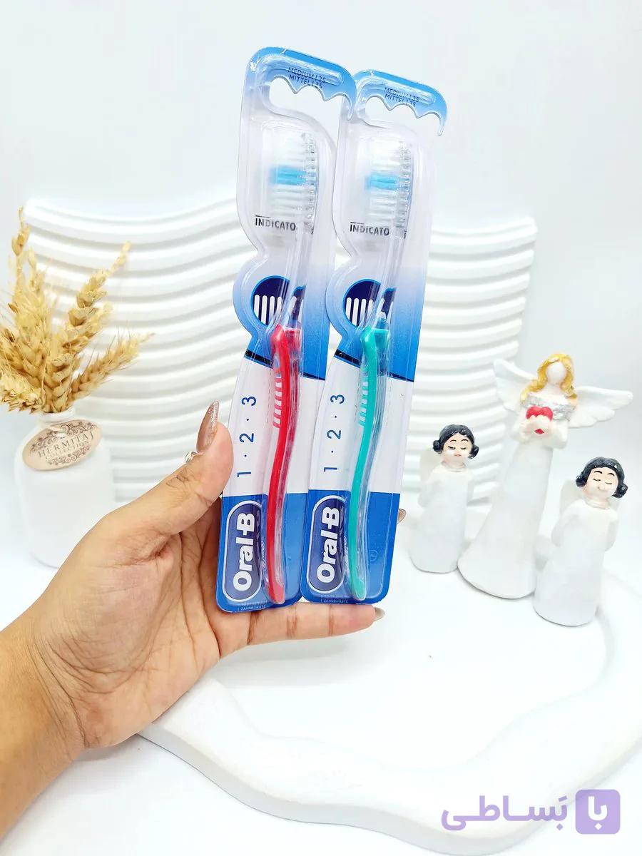 مسواک با کیفیت برس سفید براق برند Oral-B کد 2504 — تصویر 1