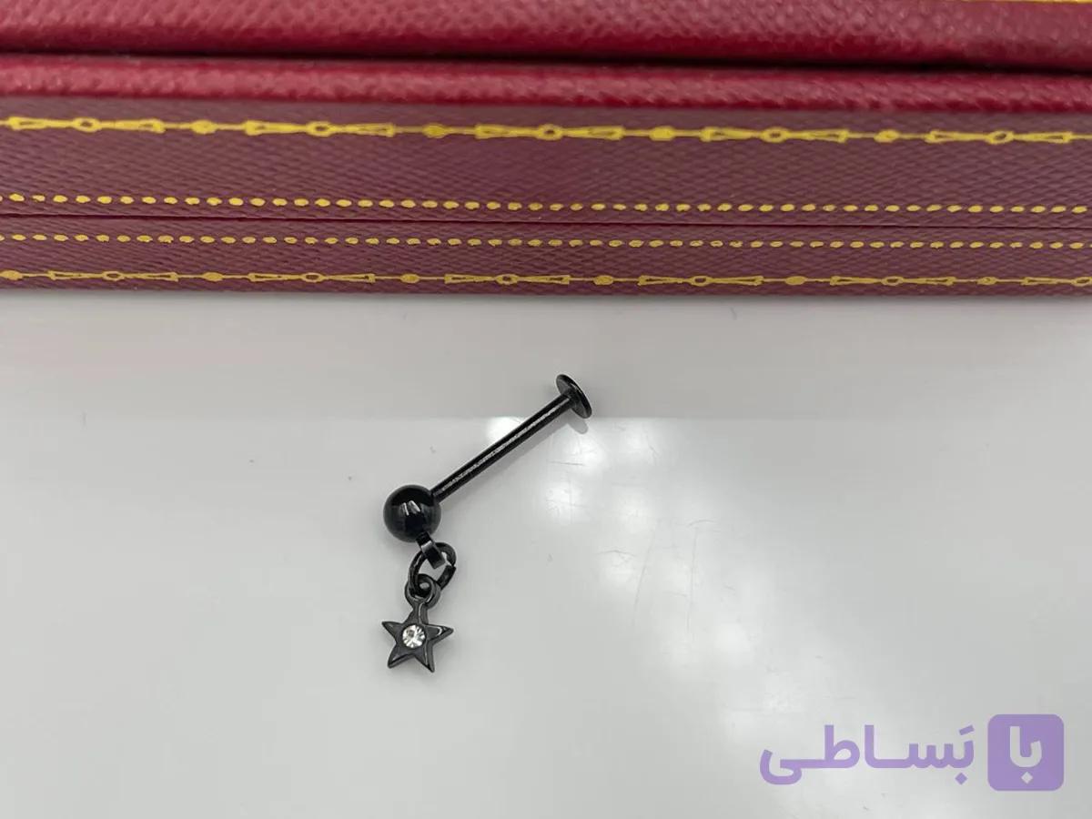 پیرسینگ لب پایه بلند — تصویر 1