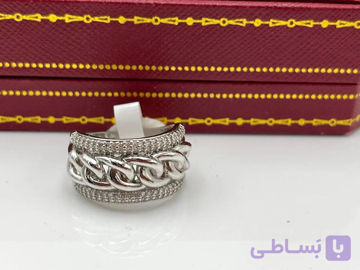 انگشتر کارتیر دور نگین