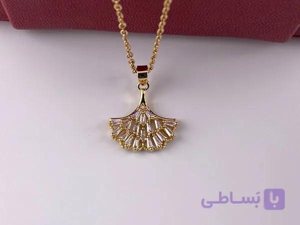 گردنبند طرح دم طاووس فول نگین — تصویر 1