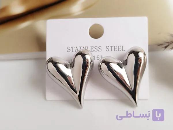 گوشواره قلبی میخی آبکاری نقره — تصویر 1