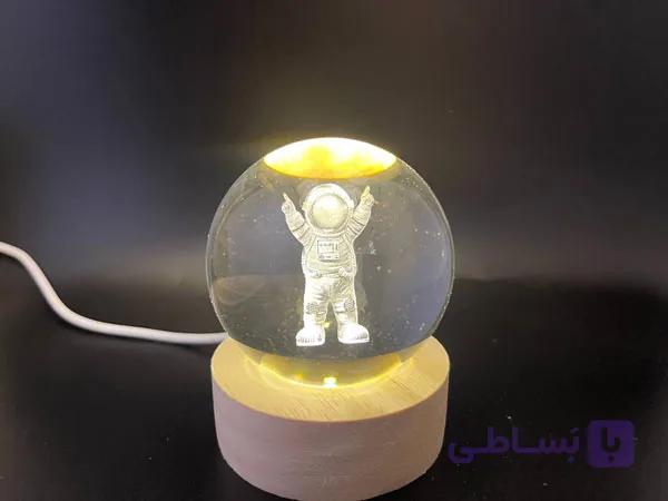 گوی شیشه ای آدم فضایی — تصویر 1