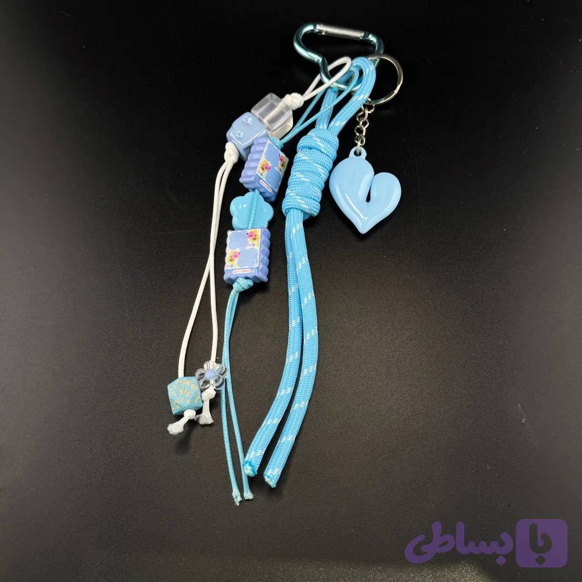 جاکلیدی و آویز کیف آبی با آویز قلب — تصویر 1