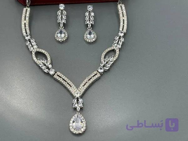 و قیمت نیم ست طرح جواهر کریستالی — تصویر 1