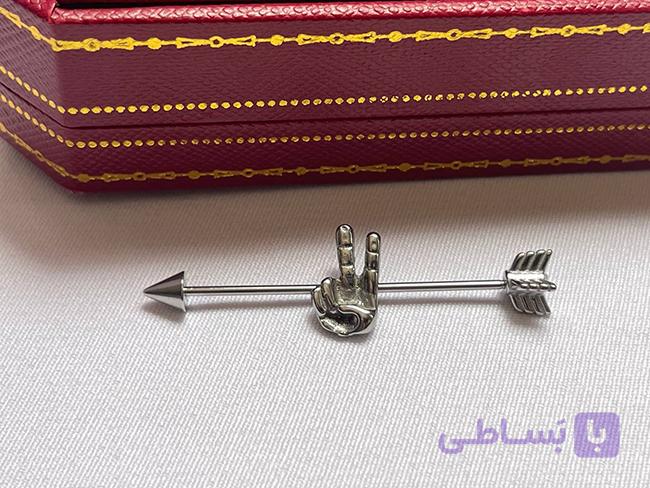 پیرسینگ محوری گوش طرح تیر و دست