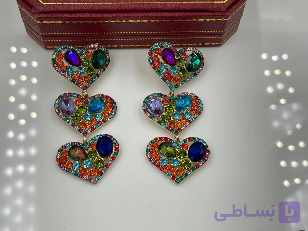 گوشواره قلب سه آویزه با نگین های رنگی — تصویر 1