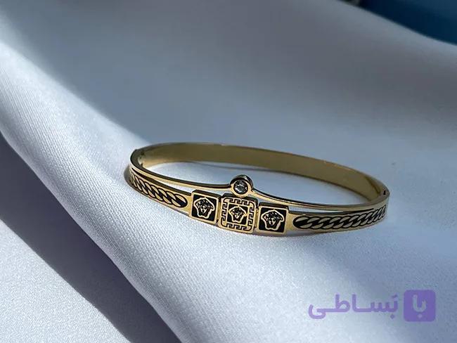 دستبند حکاکی ورساچ و نگین