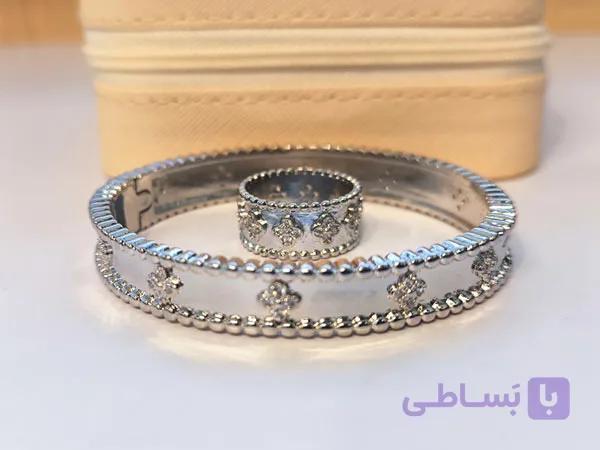 ست انگشتر و دستبند ونکلیف نقره ای — تصویر 1
