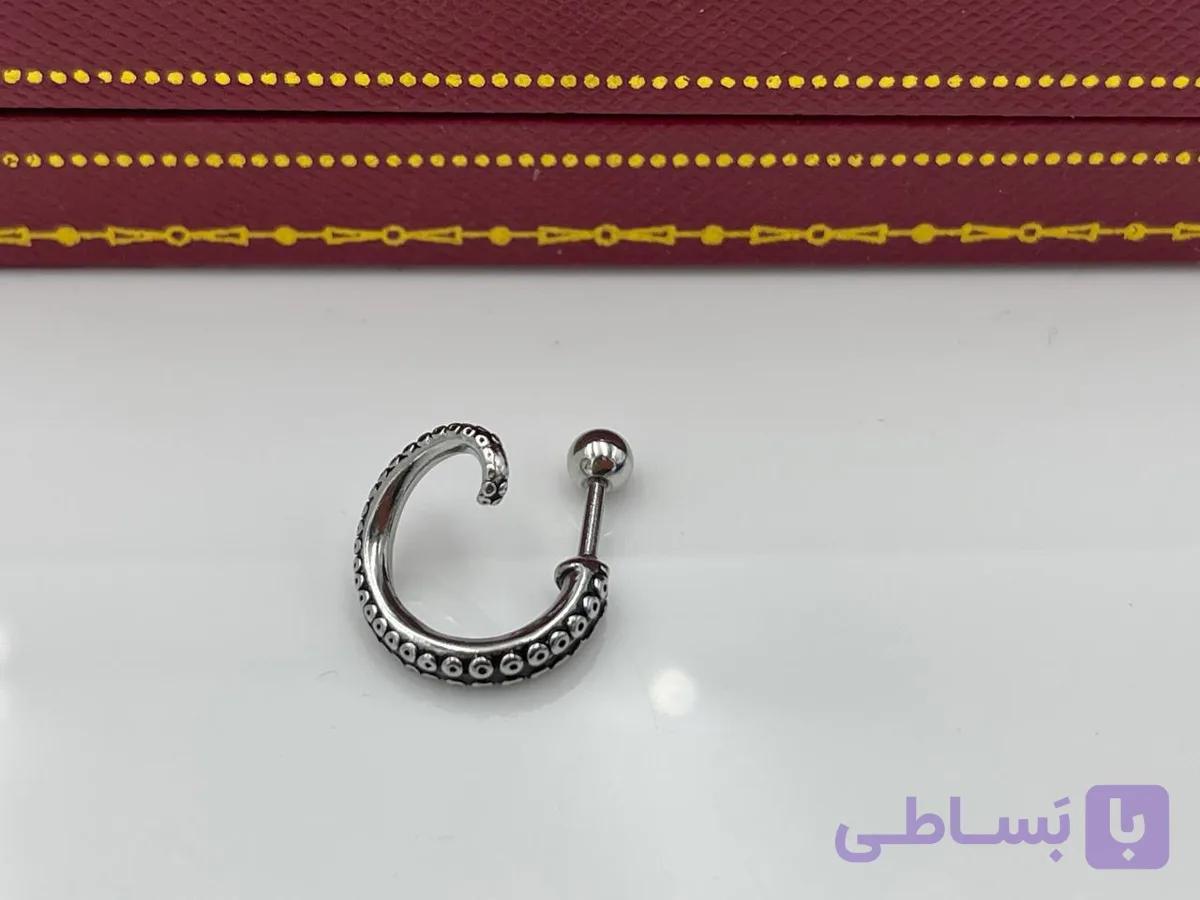 پیرسینگ گوش طرح دم مار — تصویر 1