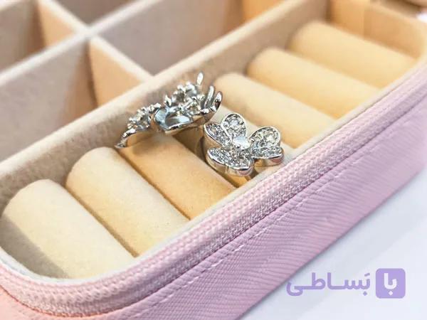 انگشتر مجلسی گل نگینی رنگ ثابت — تصویر 1