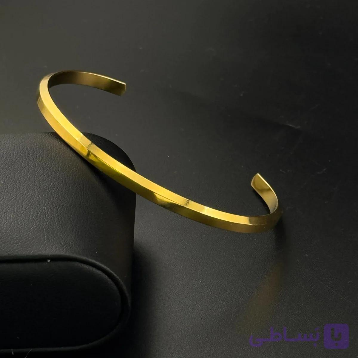 دستبند مردانه طلایی مینیمال — تصویر 1