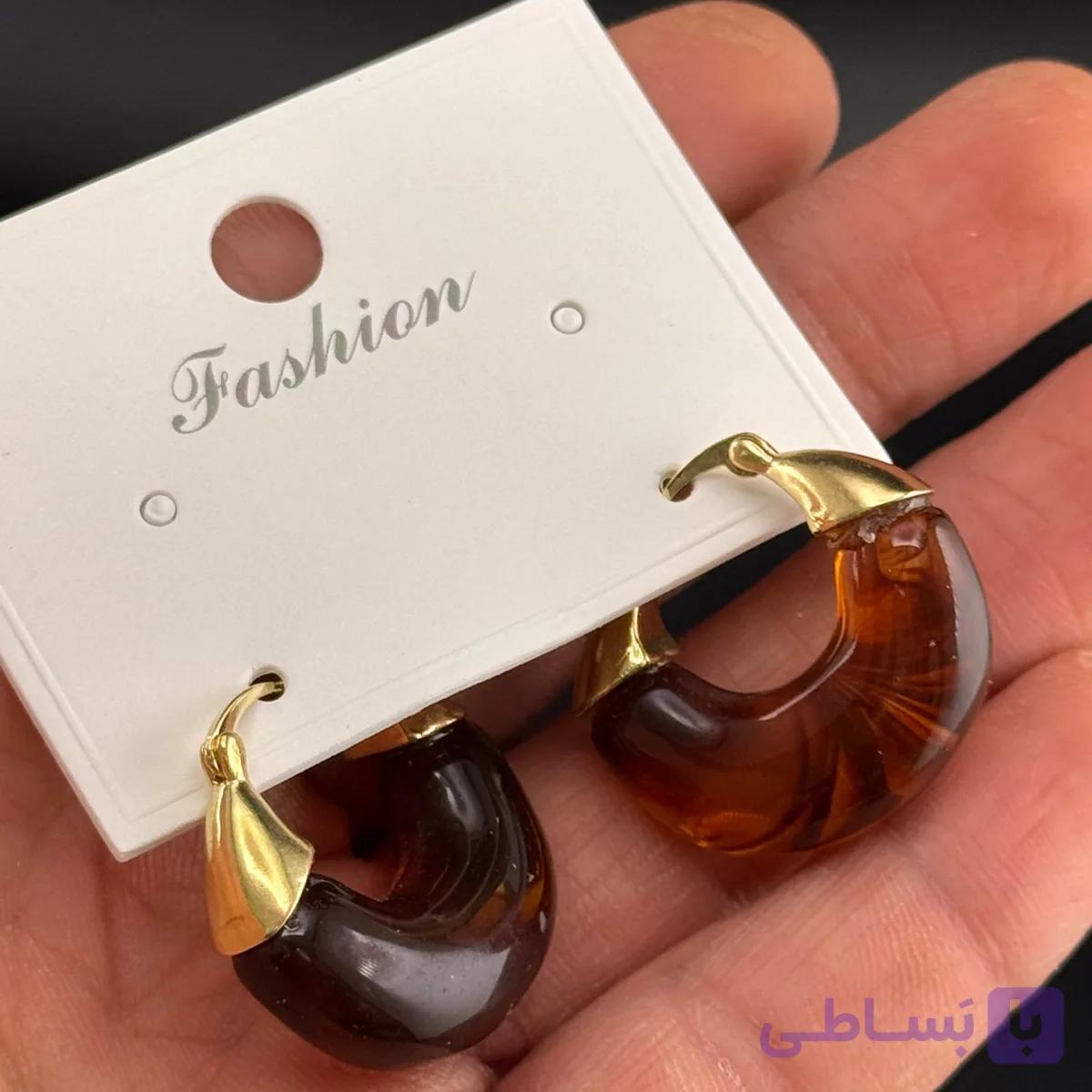 گوشواره حلقه‌ای رزین شفاف قهوه‌ای — تصویر 1