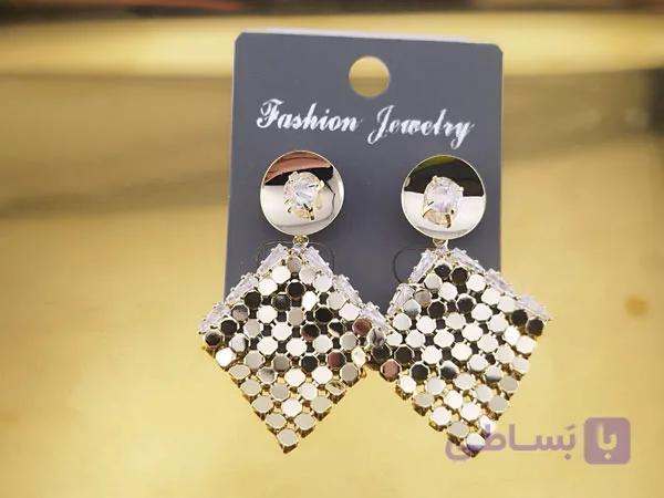 گوشواره پولکی اویز استیل طلایی — تصویر 1