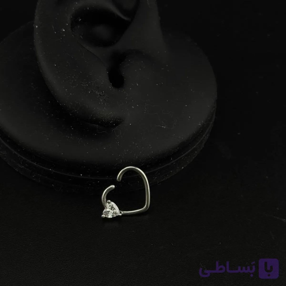 پیرسینگ کارتیلیج طرح قلب نگینی — تصویر 1