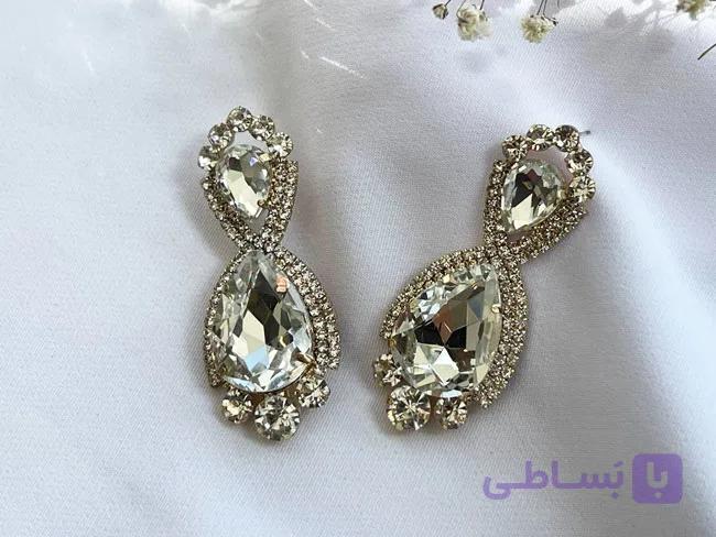 گوشواره مجلسی با کریستال اشکی سفید کد GO190
