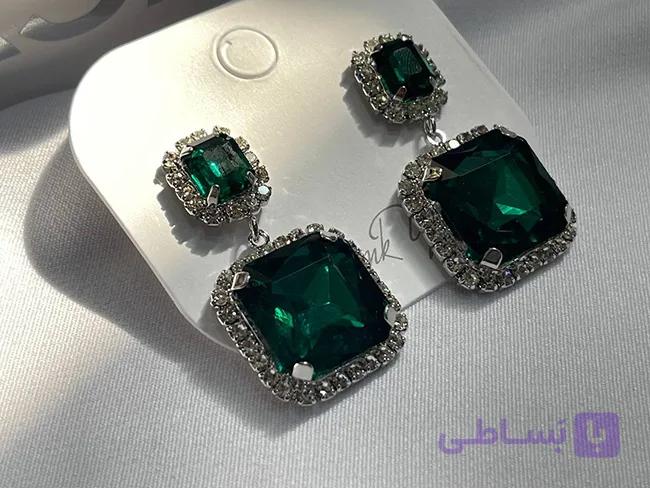 گوشواره یاقوت دور نگین