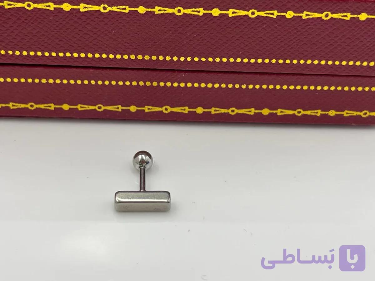 پیرسینگ گوش طرح تی