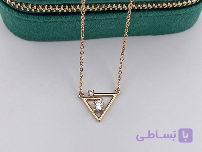 گردنبند مینیمال مثلثی نگین کاری شده — تصویر 1
