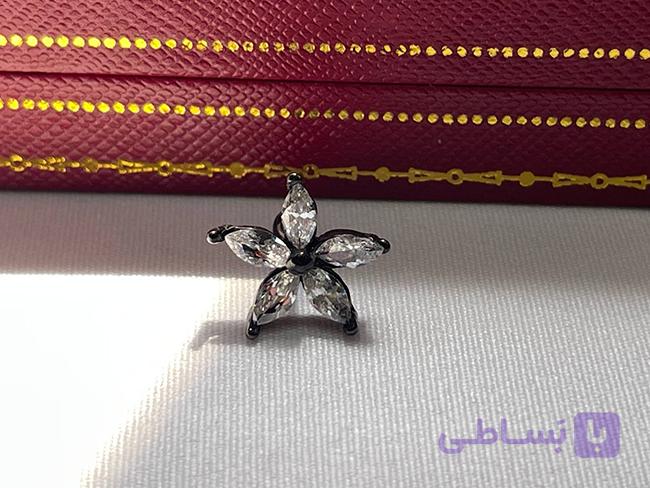 پیرسینگ گوش طرح گل پنج پر — تصویر 1