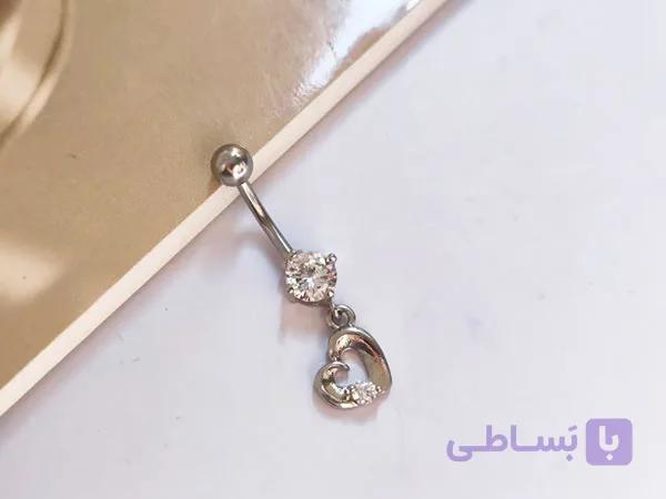 پیرسینگ ناف با آویز قلبی — تصویر 1