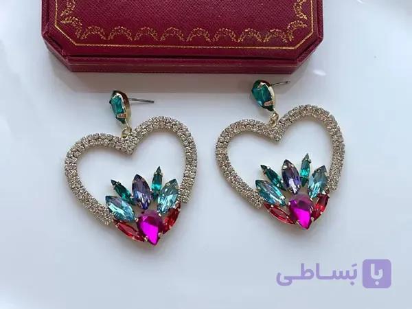 گوشواره طرح قلب نگینی — تصویر 1