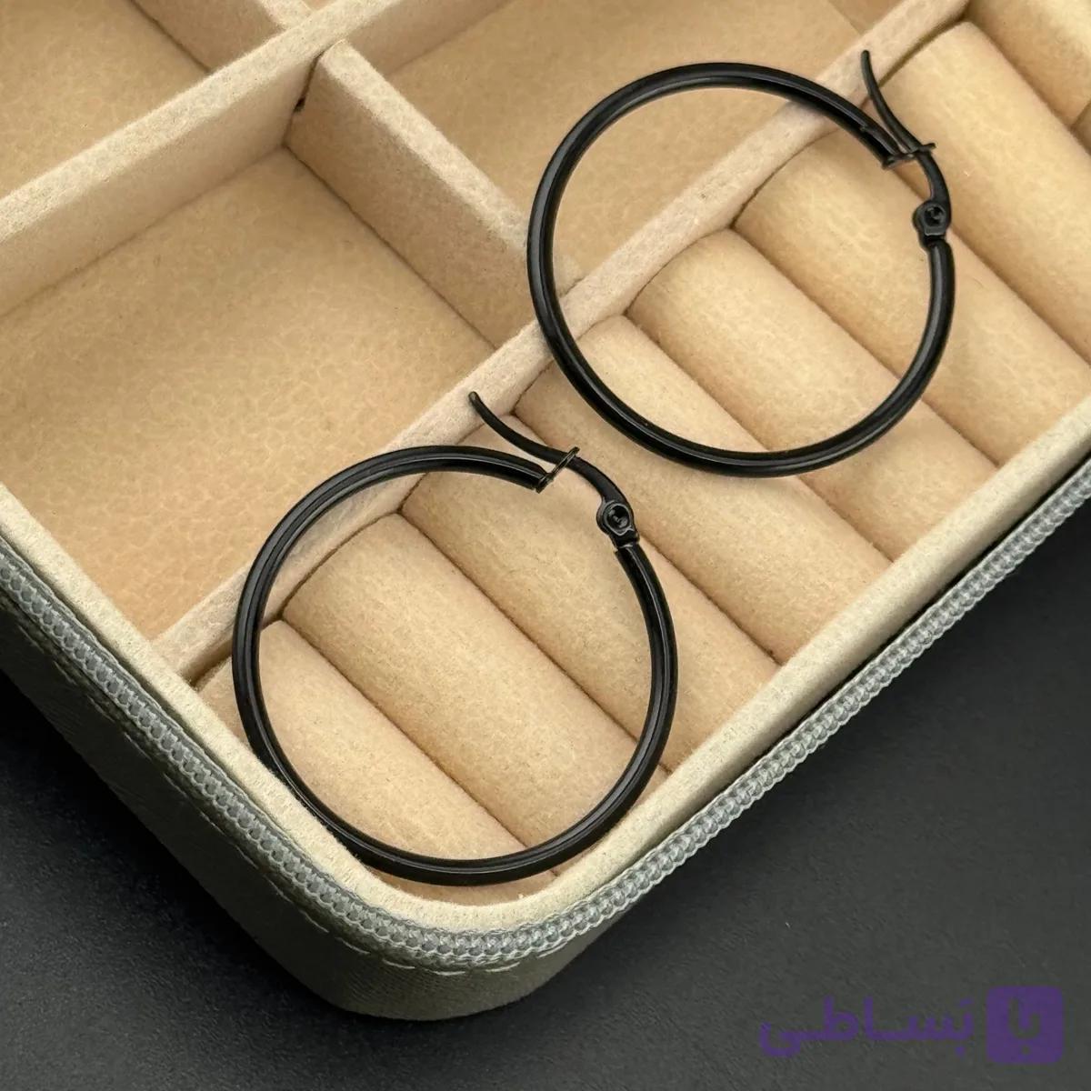 گوشواراه حلقه ای مشکی — تصویر 1