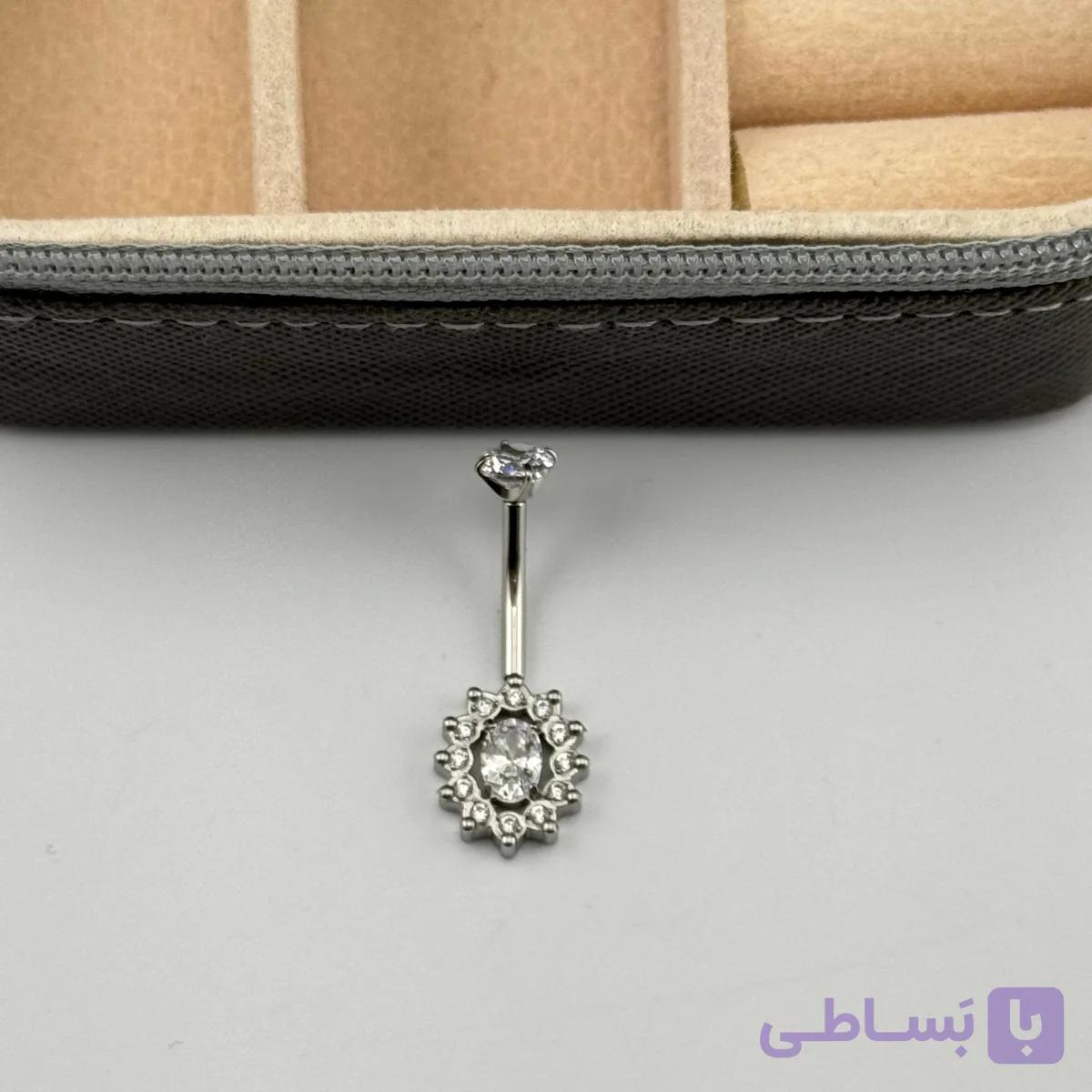 پیرسینگ ناف طرح خورشیدی نقره‌ای — تصویر 1
