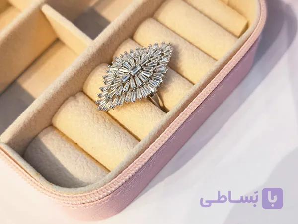 انگشتر مجلسی فول نگین لوزی — تصویر 1