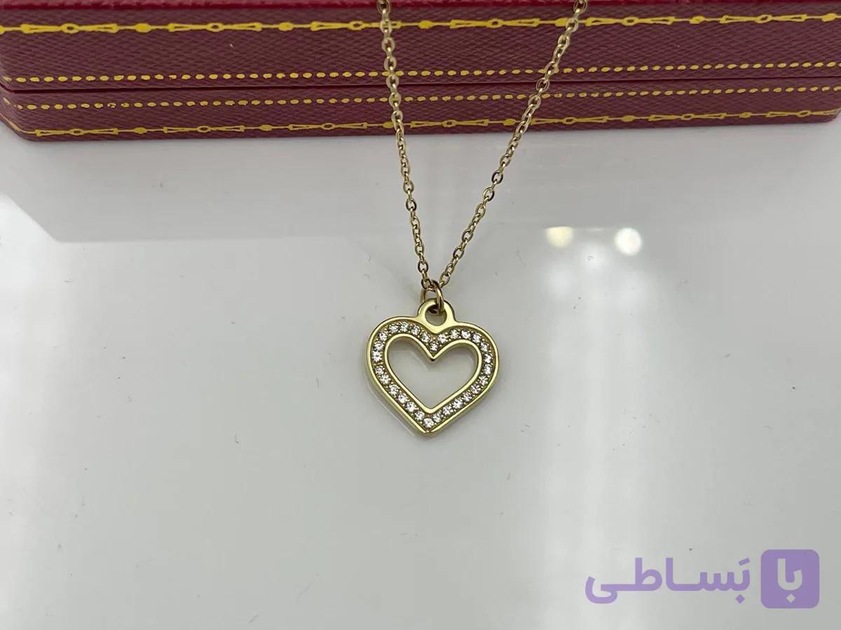 گردنبند قلب نگین کاری طلایی — تصویر 1