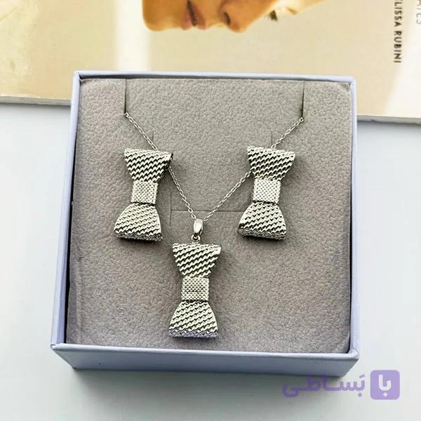 نیم ست گردنبند و گوشواره پاپیونی نقره‌ای نگین‌دار ژوپینگ — تصویر 1