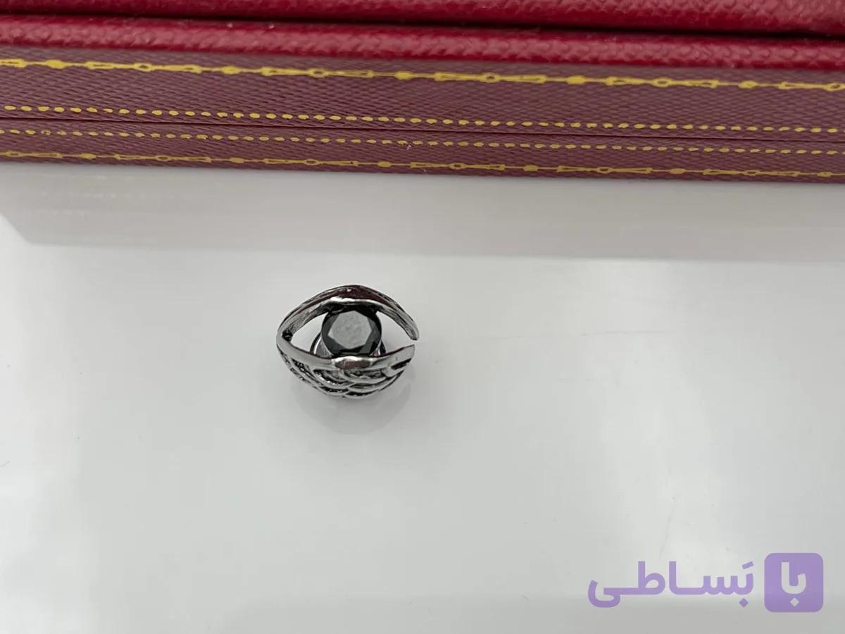 پیرسینگ گوش طرح چشم — تصویر 1
