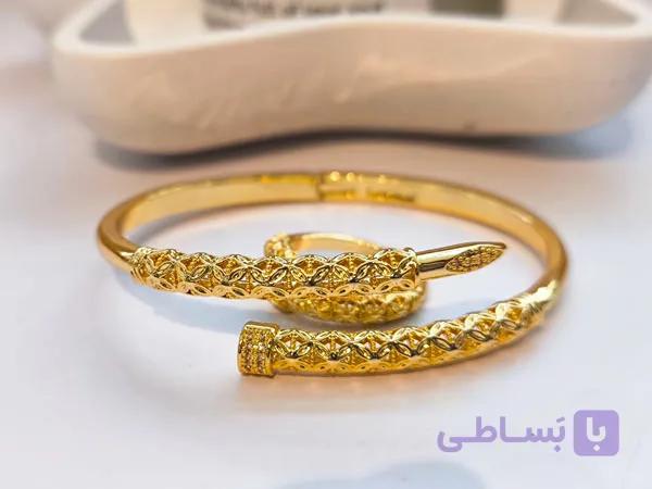 نیم ست میخی طرح طلا — تصویر 1