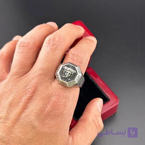 انگشتر مردانه طرح ورساچه با سر مدوسا — تصویر 1