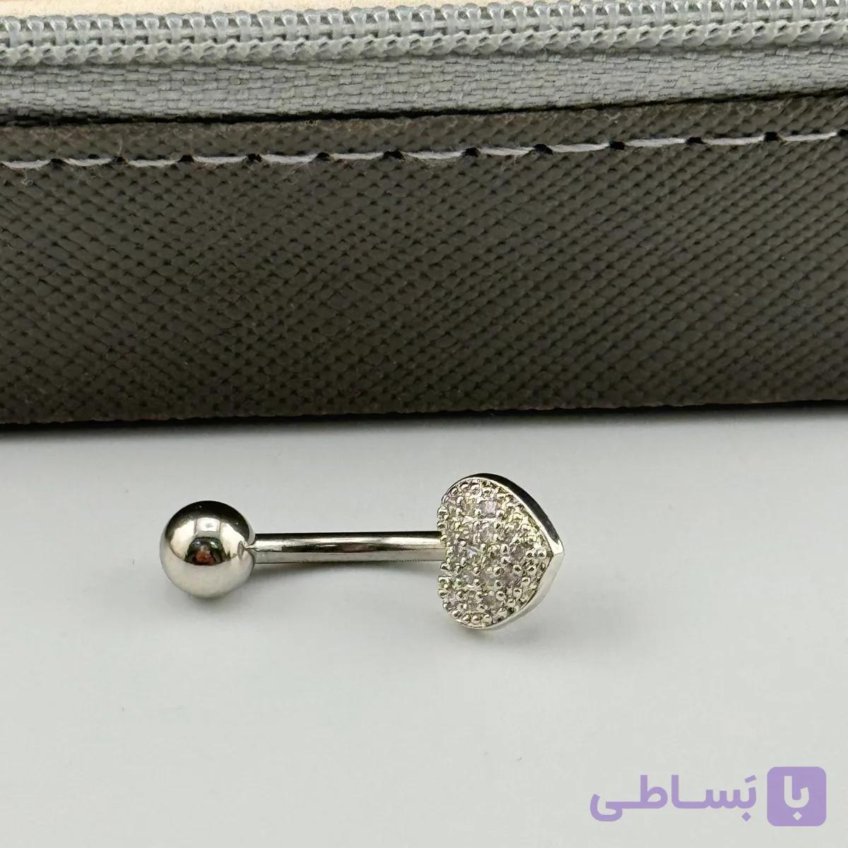 پیرسینگ ناف قلب نگینی — تصویر 1