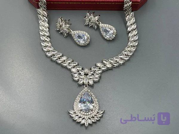 نیم ست طرح اشکی کریستالی — تصویر 1