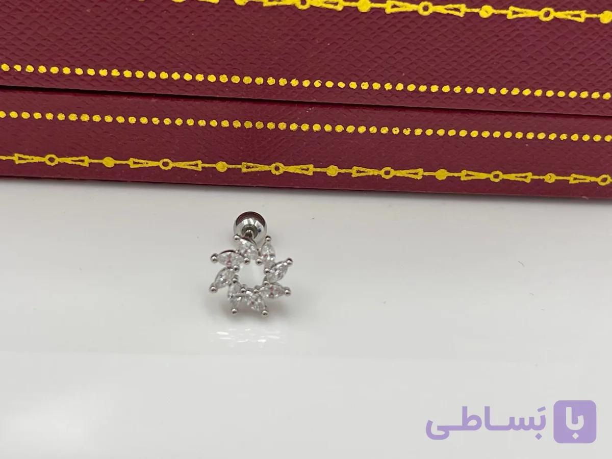 پیرسینگ گوش طرح خورشید — تصویر 1