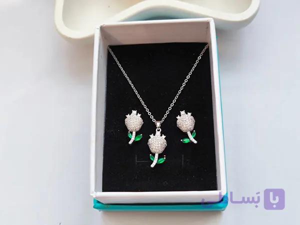 نیم ست گل رز سفید استیل — تصویر 1