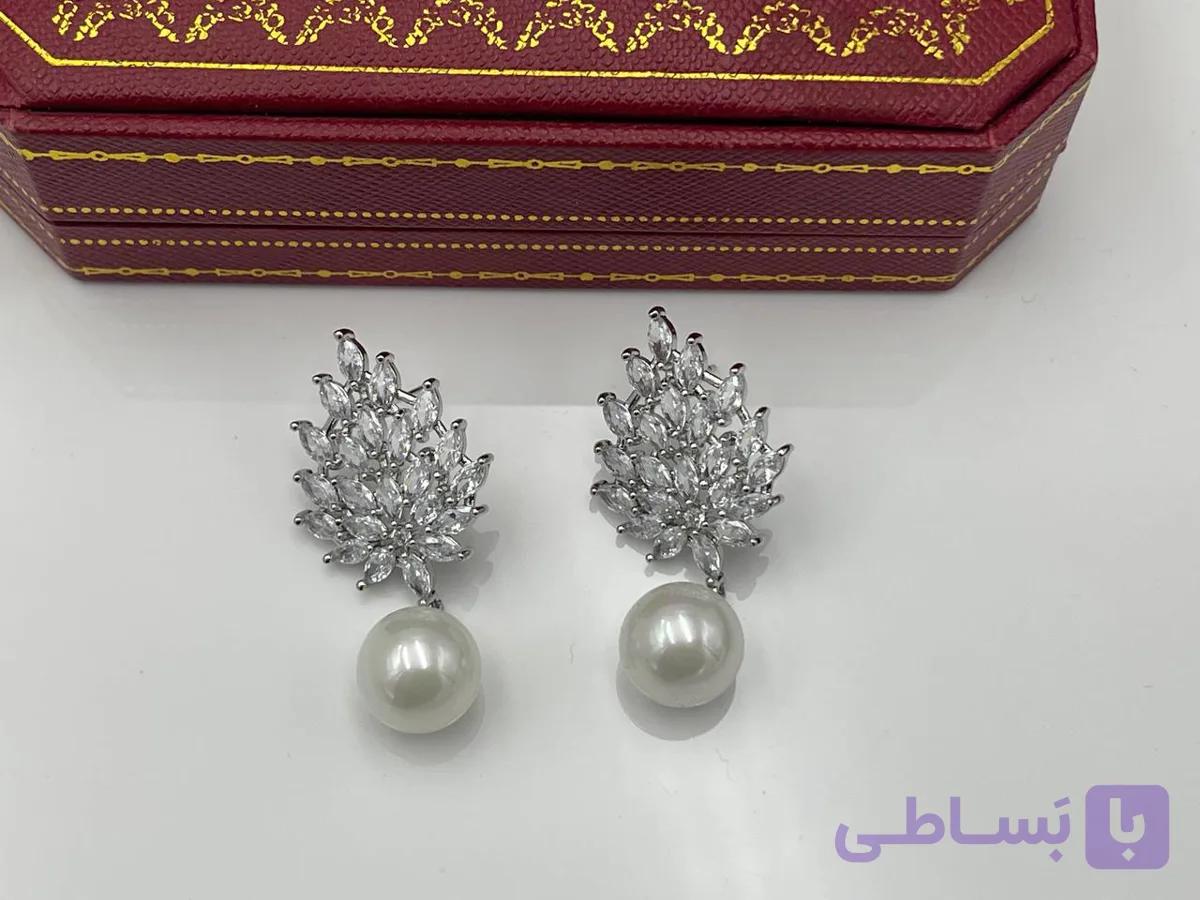 گوشواره مجلسی با آویز مروارید — تصویر 1