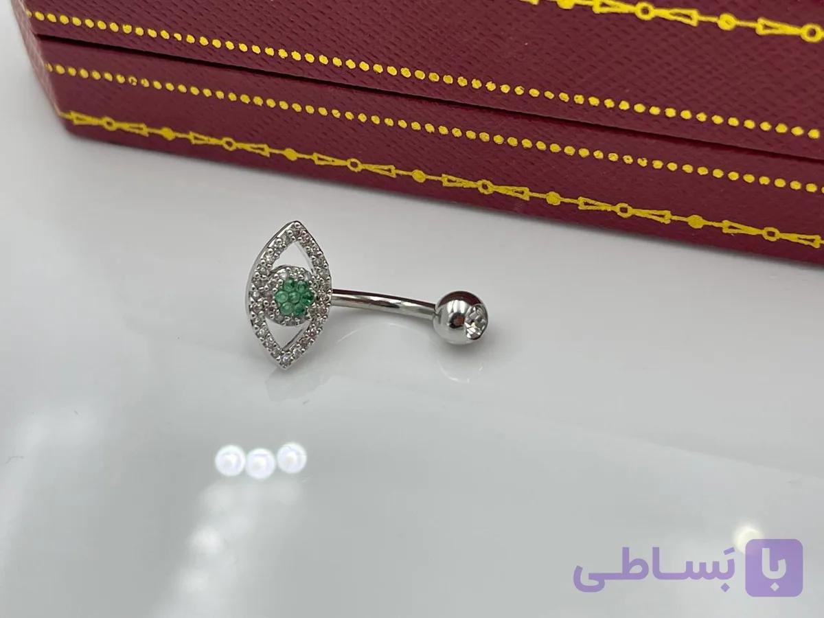 پیرسینگ ناف چشم با نگین سبز — تصویر 1
