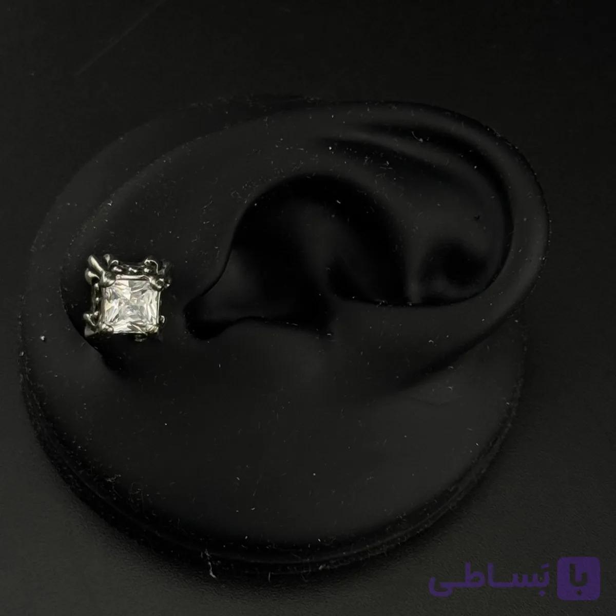 پیرسینگ گوش نگین مربعی — تصویر 1